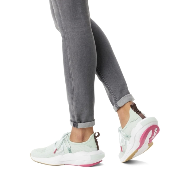 Sorel Explorer Defy Low Mint and Pink Women's Sneakers Size 7.5. - Picture 2 of 8